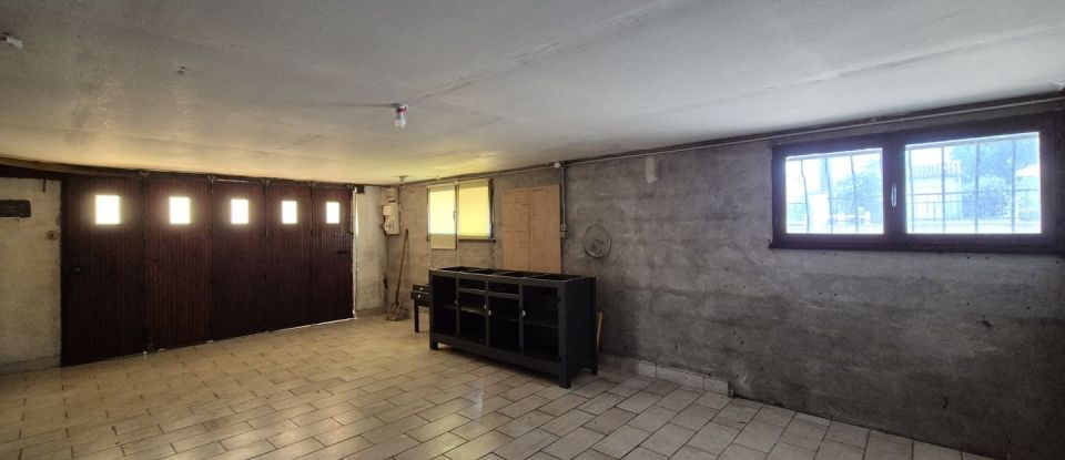 House 5 rooms of 115 m² in Thouars (79100)