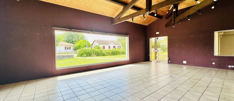 Maison 8 pièces de 350 m² à Pissos (40410)