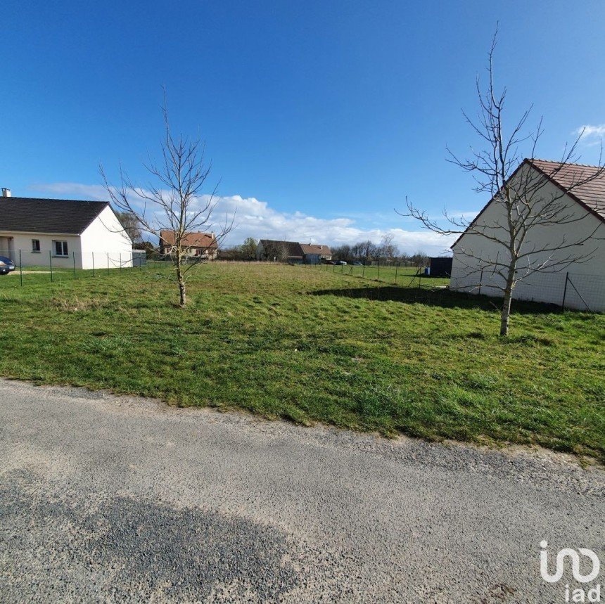 Terrain de 1 036 m² à Sainte-Geneviève-des-Bois (45230)