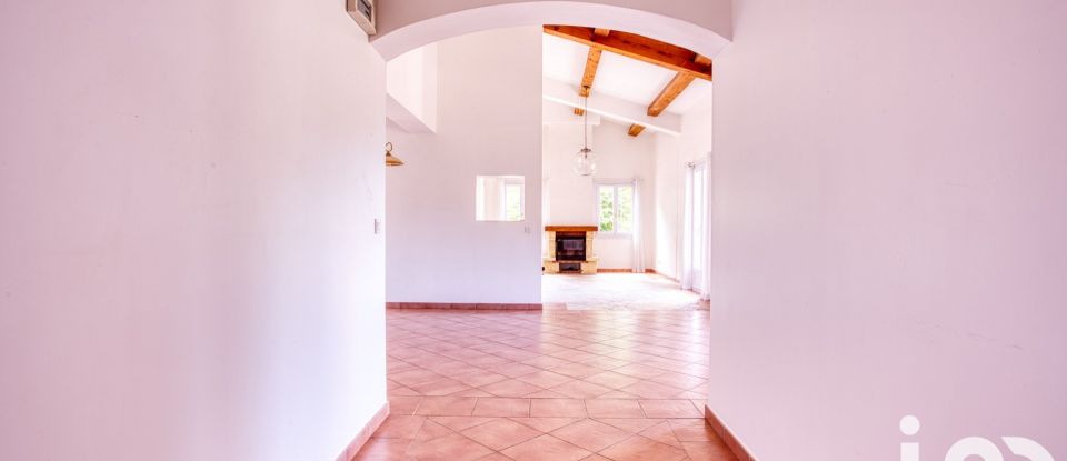 House 5 rooms of 170 m² in Pierrefeu-du-Var (83390)