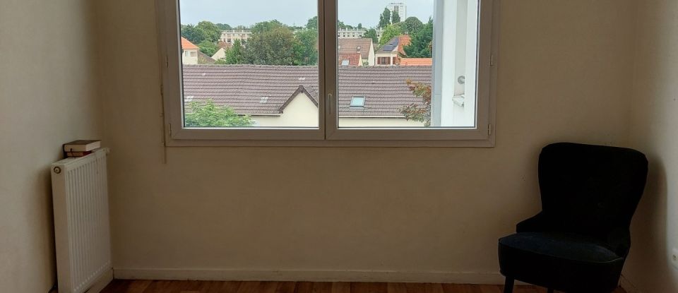 Apartment 4 rooms of 74 m² in Sarcelles (95200)