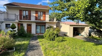 House 6 rooms of 120 m² in Villemomble (93250)