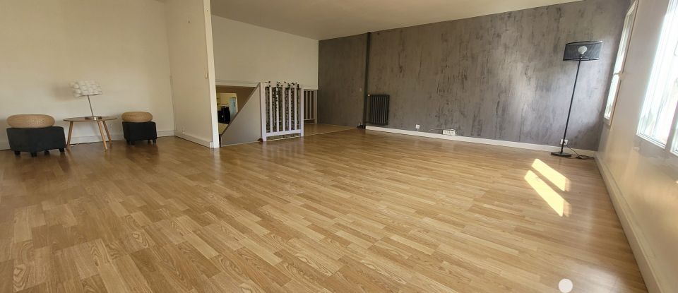 Triplex 4 pièces de 86 m² à Les Ulis (91940)