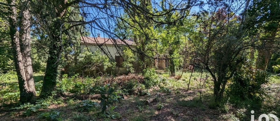 Maison 5 pièces de 130 m² à Bagnols-sur-Cèze (30200)