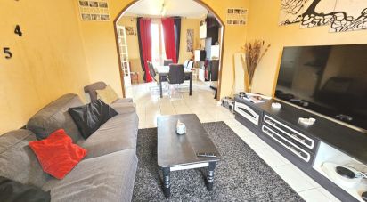 House 4 rooms of 76 m² in Montfermeil (93370)