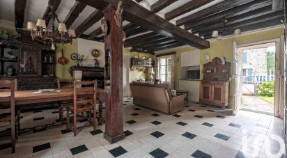 House 6 rooms of 133 m² in Fontenay-Trésigny (77610)