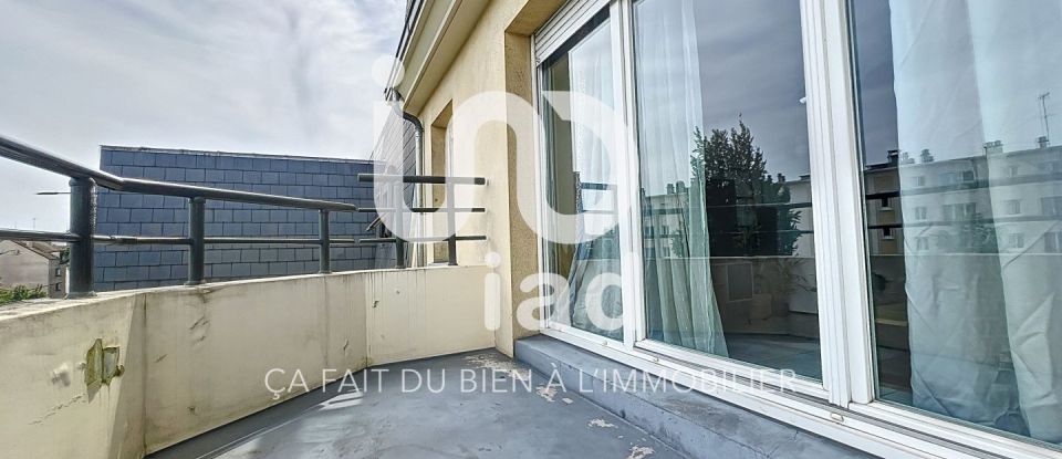 Appartement 2 pièces de 47 m² à Corbeil-Essonnes (91100)