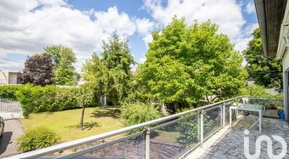 House 7 rooms of 171 m² in Sainte-Geneviève-des-Bois (91700)