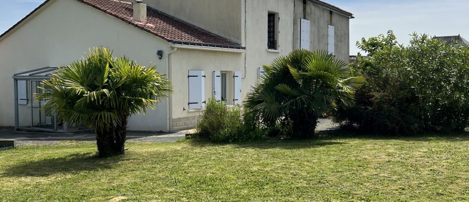 Maison 5 pièces de 131 m² à Menomblet (85700)