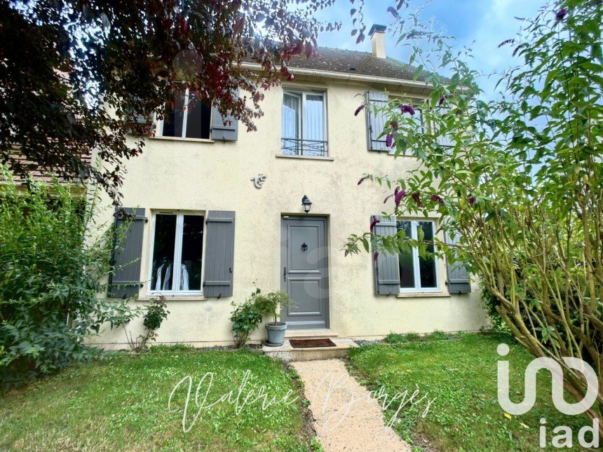 House 6 rooms of 117 m² in Jouarre (77640)