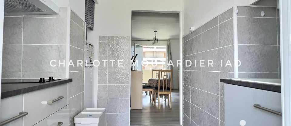 Appartement 3 pièces de 49 m² à Toulon (83000)