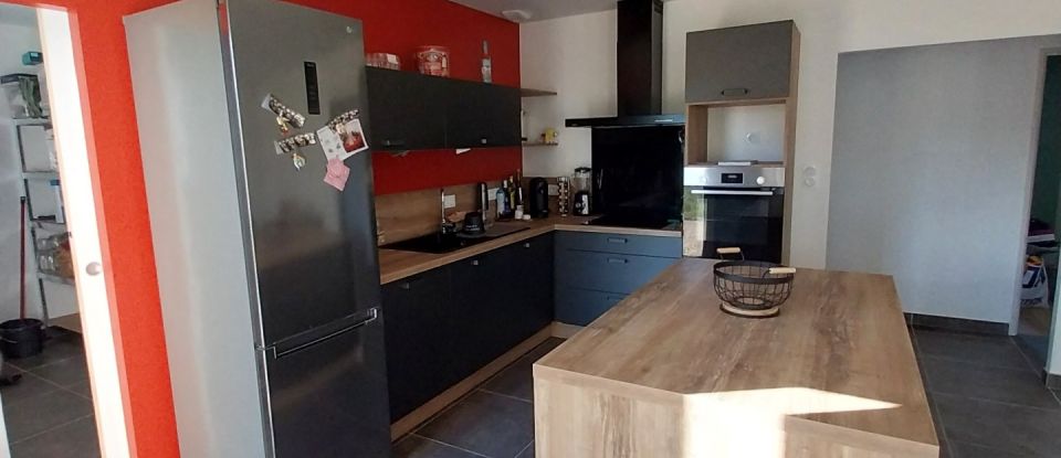 Maison 5 pièces de 126 m² à Journet (86290)