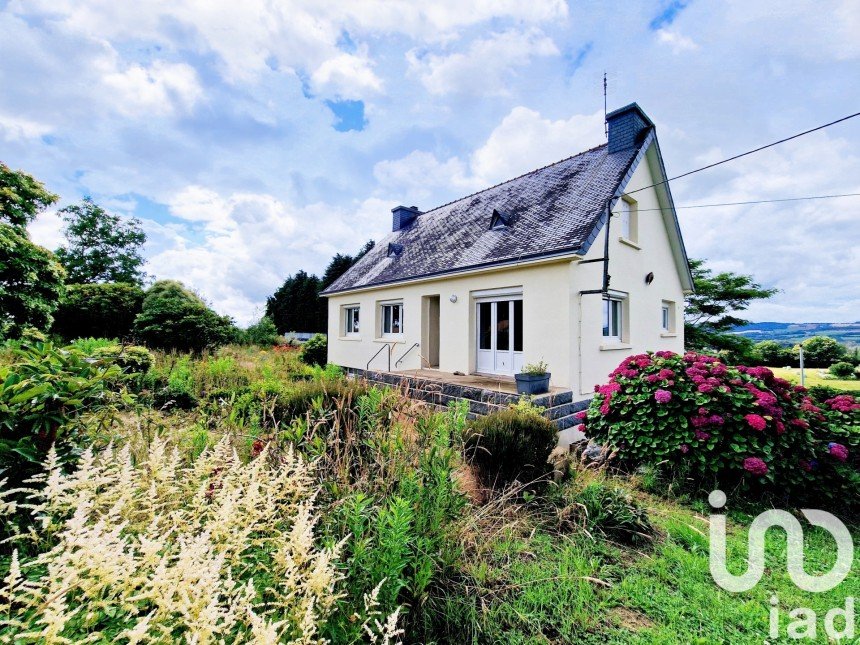 Maison traditionnelle 7 pièces de 139 m² à Gourin (56110)