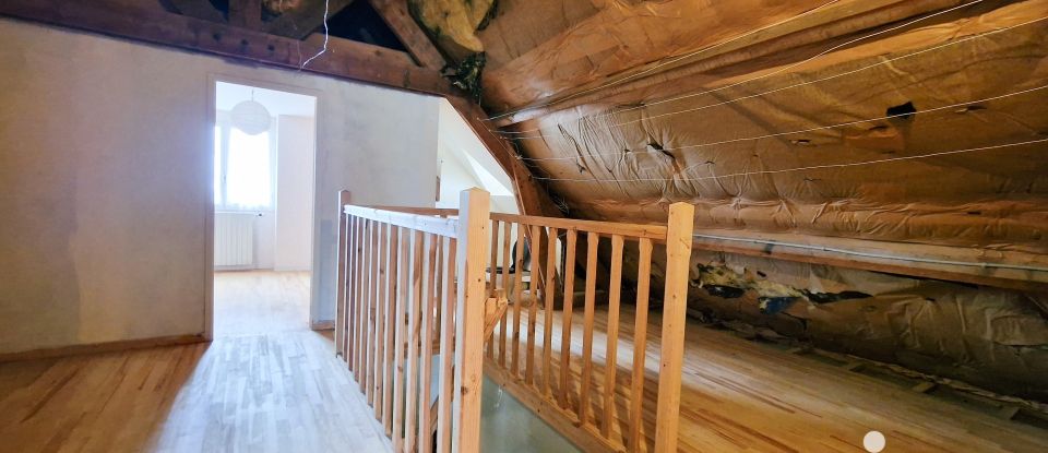 Maison traditionnelle 7 pièces de 139 m² à Gourin (56110)