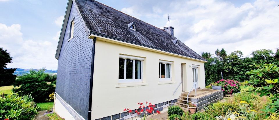 Maison traditionnelle 7 pièces de 139 m² à Gourin (56110)