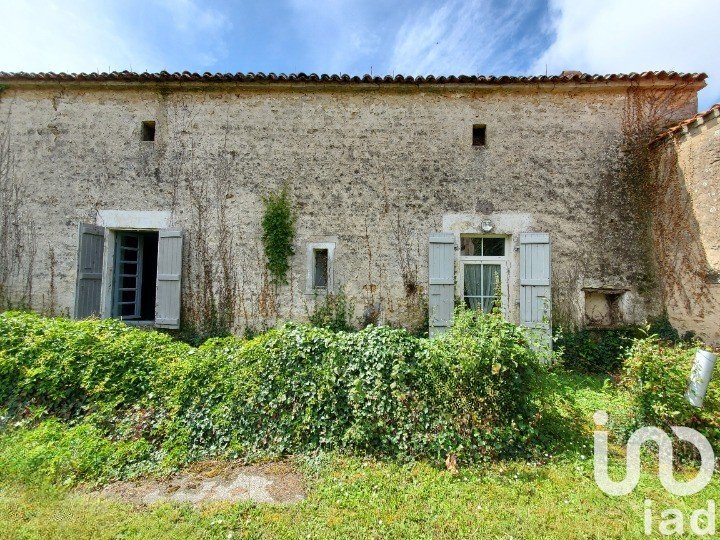 Village house 3 rooms of 62 m² in Saint-Sulpice-en-Pareds (85410)