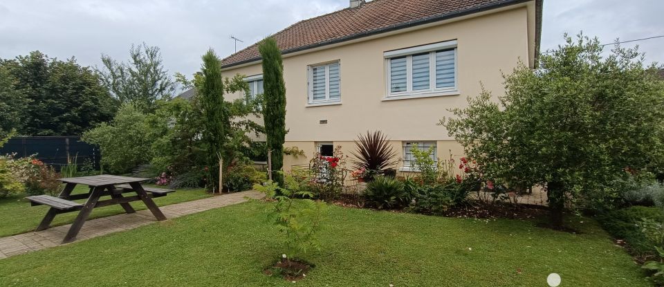 Maison 4 pièces de 67 m² à Juvigné (53380)