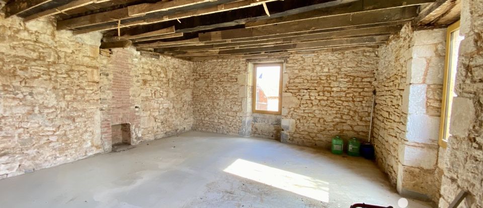 Maison 4 pièces de 210 m² à Bouzic (24250)