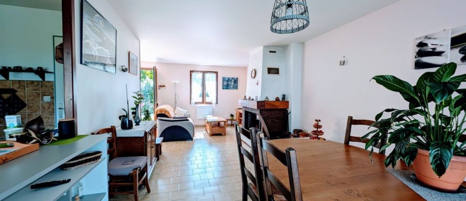 Maison 4 pièces de 71 m² à Gy-les-Nonains (45220)