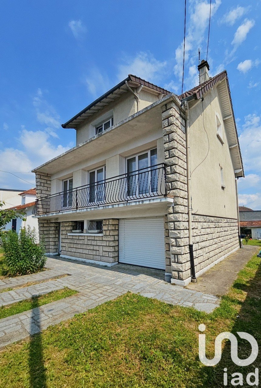 Maison traditionnelle 5 pièces de 100 m² à Brunoy (91800)