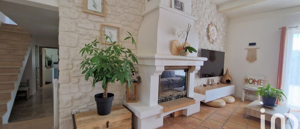 Traditional house 7 rooms of 217 m² in Tourrettes-sur-Loup (06140)