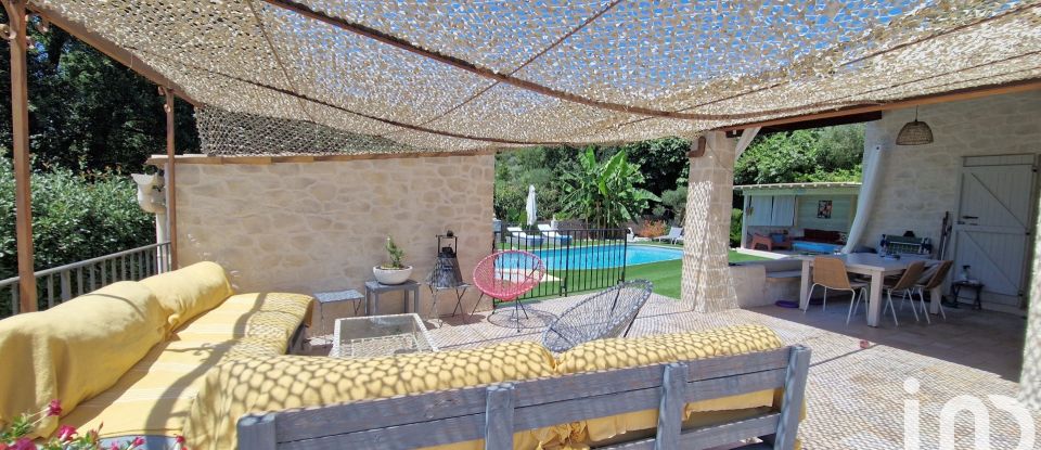 Traditional house 7 rooms of 217 m² in Tourrettes-sur-Loup (06140)