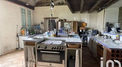 Country house 7 rooms of 227 m² in Mirambeau (17150)