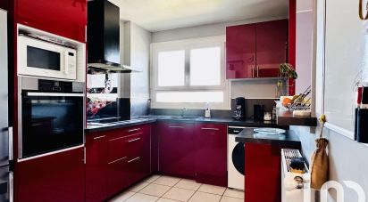 Appartement 3 pièces de 70 m² à Saint-Jean-de-la-Ruelle (45140)