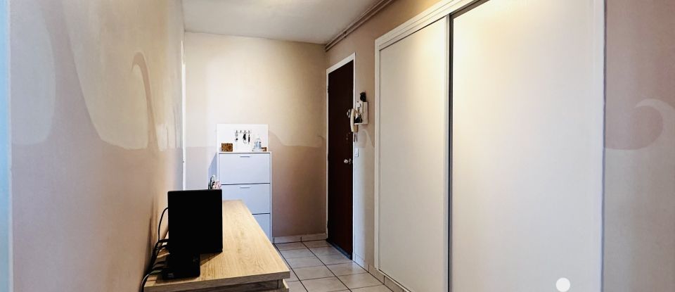 Apartment 3 rooms of 70 m² in Saint-Jean-de-la-Ruelle (45140)