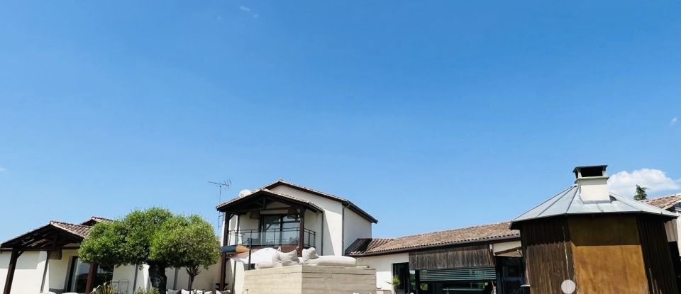 Architect house 7 rooms of 300 m² in Marcenais (33620)