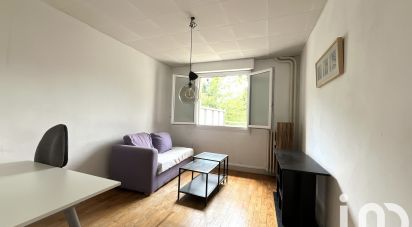 Apartment 3 rooms of 45 m² in Saint-Étienne (42100)