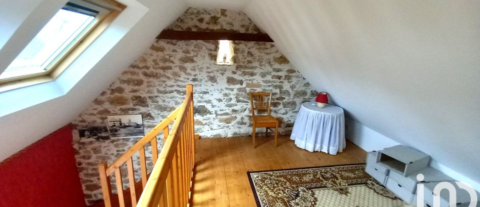 Traditional house 4 rooms of 78 m² in Quimper (29000)