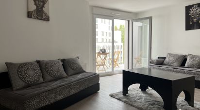 Apartment 3 rooms of 66 m² in Bobigny (93000)