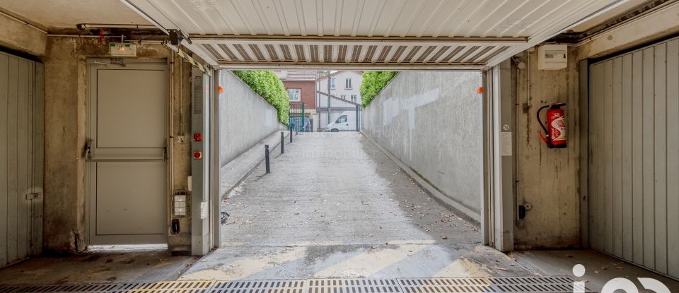 Parking of 13 m² in Les Lilas (93260)