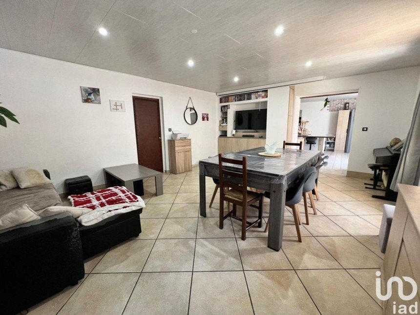 House 4 rooms of 137 m² in Générac (30510)