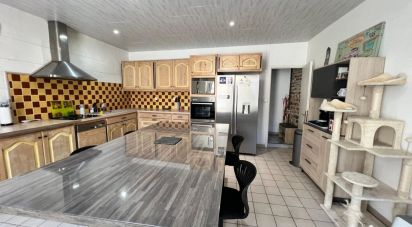 House 4 rooms of 137 m² in Générac (30510)