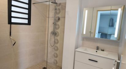 Appartement 3 pièces de 68 m² à Saint-Pierre (97410)