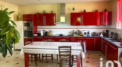 House 10 rooms of 256 m² in Donzac (82340)