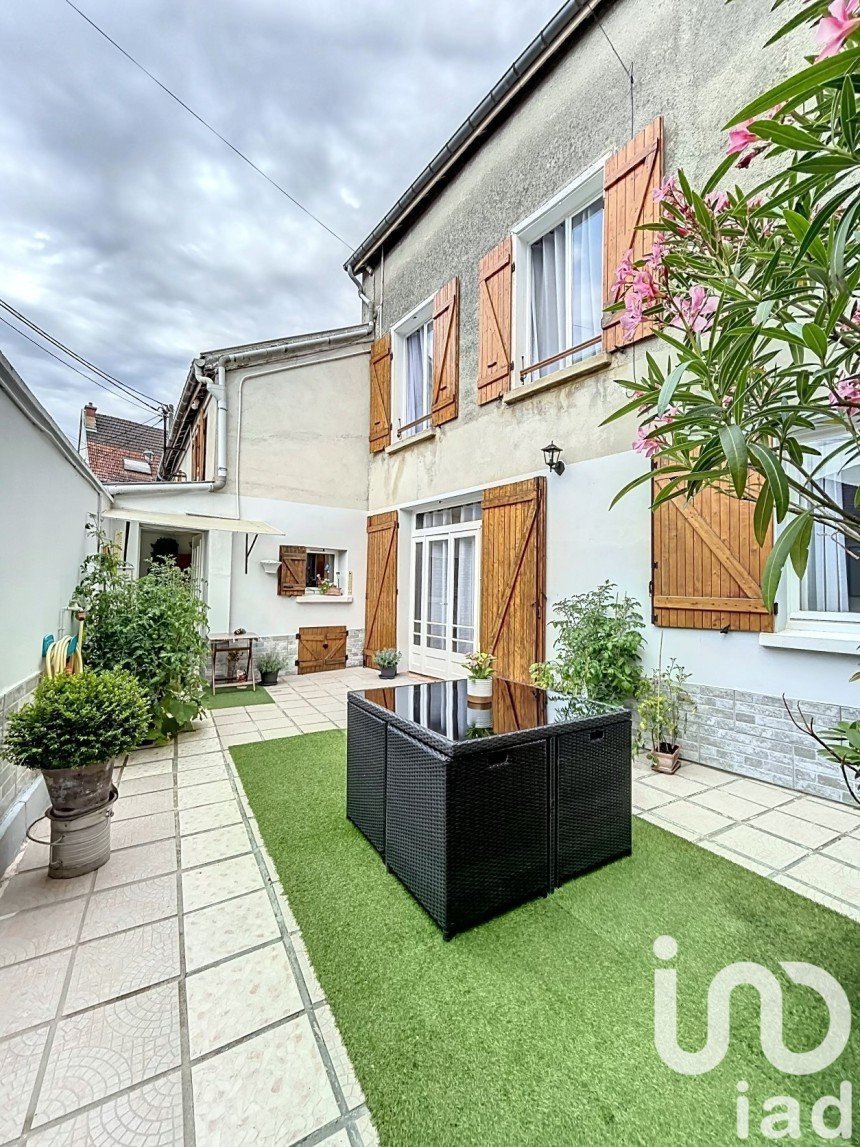 Maison 7 pièces de 147 m² à AY (51160)