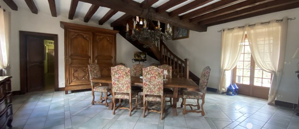 Traditional house 8 rooms of 278 m² in Villebret (03310)