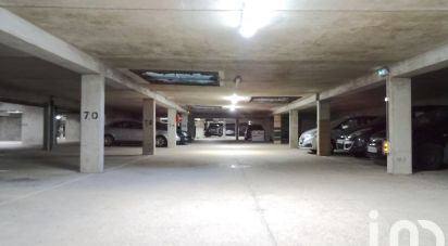 Parking/garage/box de 10 m² à Évry (91000)