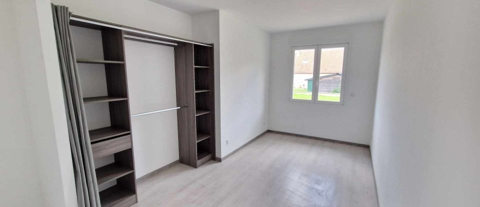 Maison 6 pièces de 115 m² à Nibelle (45340)