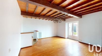 Traditional house 6 rooms of 144 m² in Morlaàs (64160)