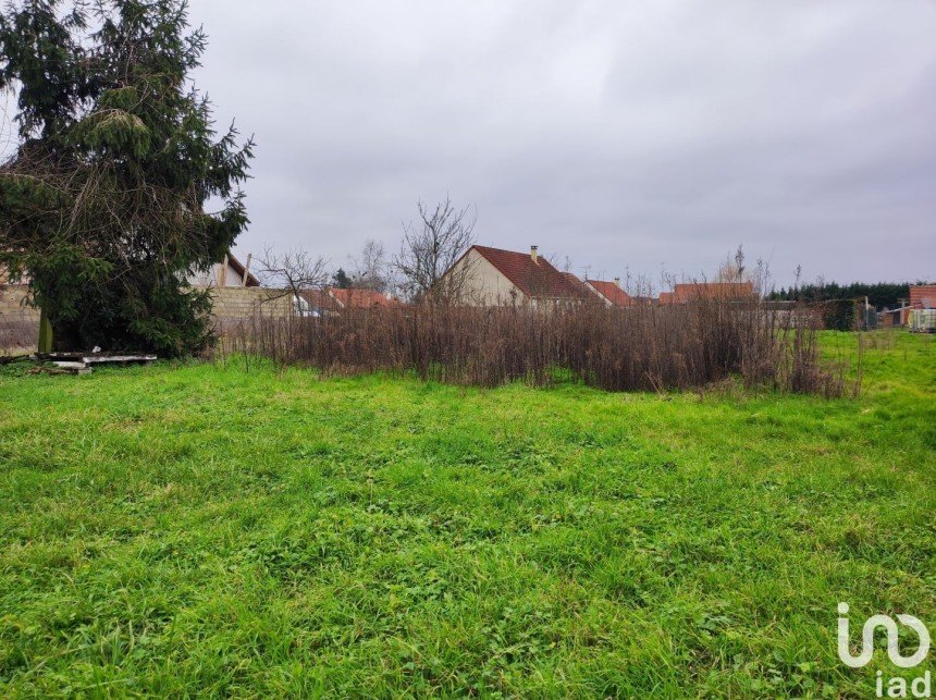 Land of 1,184 m² in Dhuizon (41220)