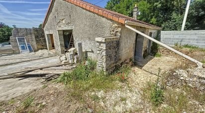 Maison 4 pièces de 100 m² à Ruelle-sur-Touvre (16600)