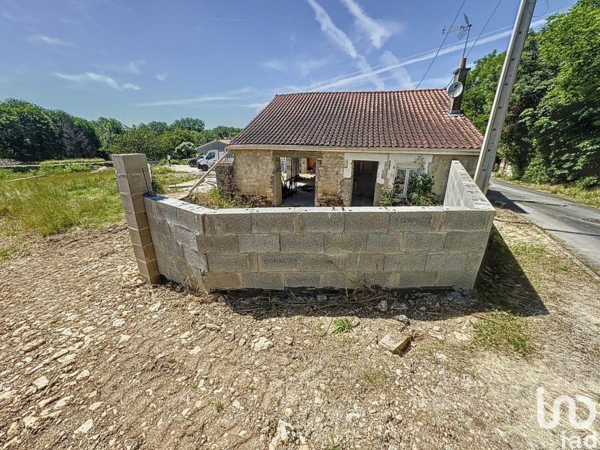 Maison 4 pièces de 100 m² à Ruelle-sur-Touvre (16600)