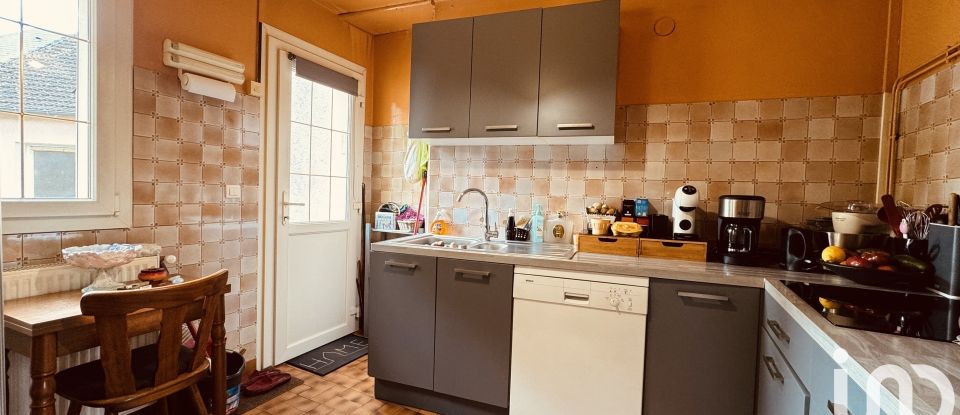 Maison de ville 6 pièces de 177 m² à Cosne-Cours-sur-Loire (58200)