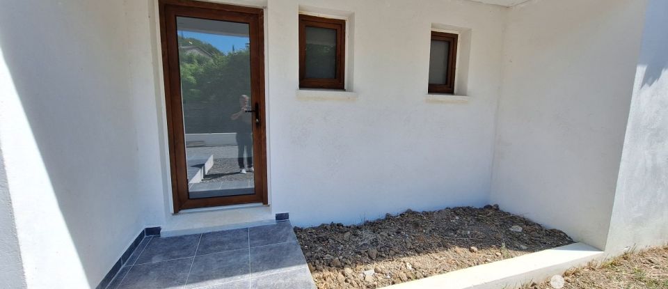 Traditional house 5 rooms of 93 m² in Piégros-la-Clastre (26400)