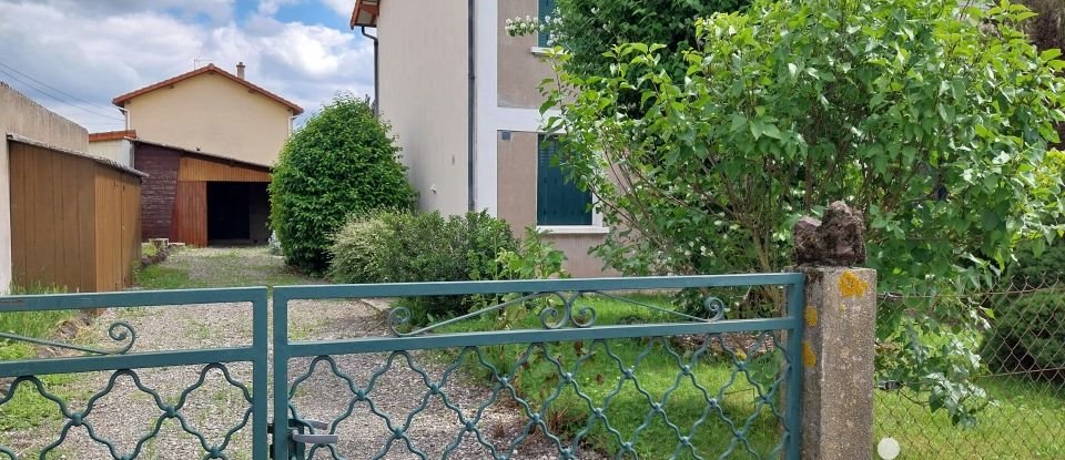 Maison 4 pièces de 87 m² à Saint-Beauzire (63360)