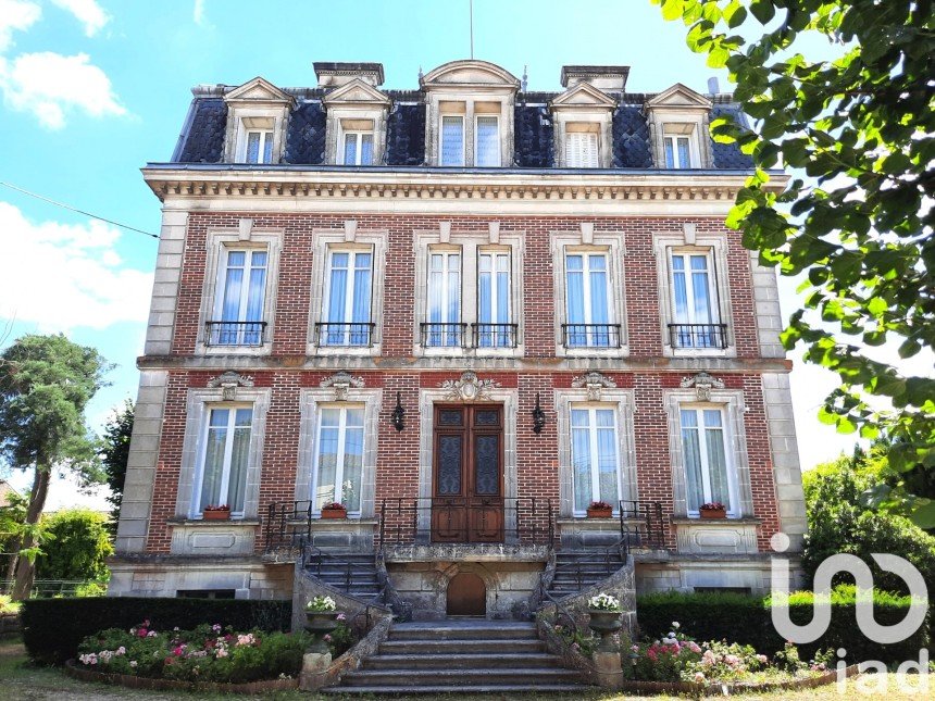 Mansion 12 rooms of 397 m² in Jarnac (16200)